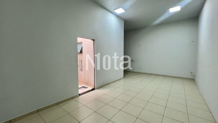 SALA COMERCIAL - ZONA 1 