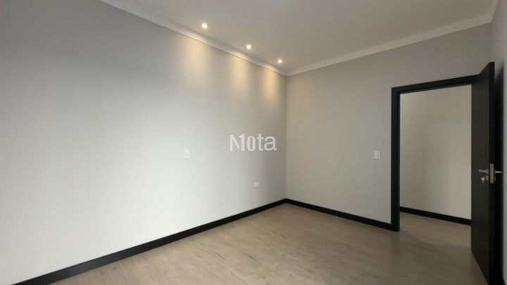 CASA - RESIDENCIAL VENEZA 