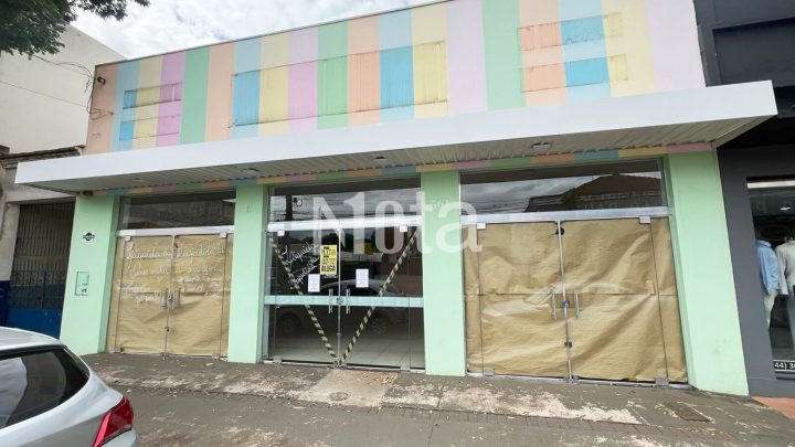 SALA COMERCIAL - ZONA 1 