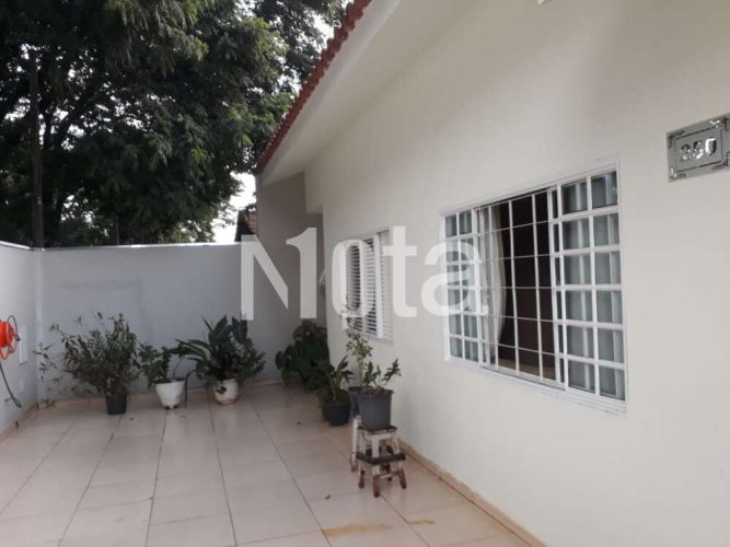 CASA - RESIDENCIAL AMÉRICA I 