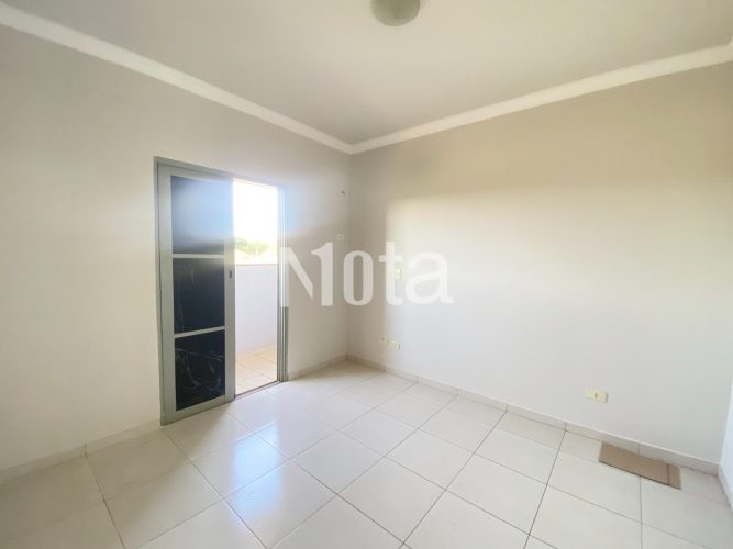 APARTAMENTO - ZONA 2