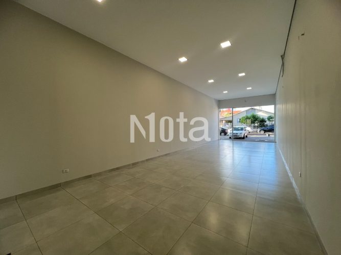 SALA COMERCIAL - ZONA 1 