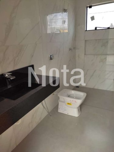 CASA - RESIDENCIAL VENEZA