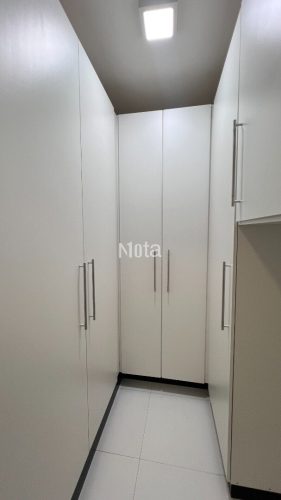 APARTAMENTO -  ZONA DE ARMAZEM