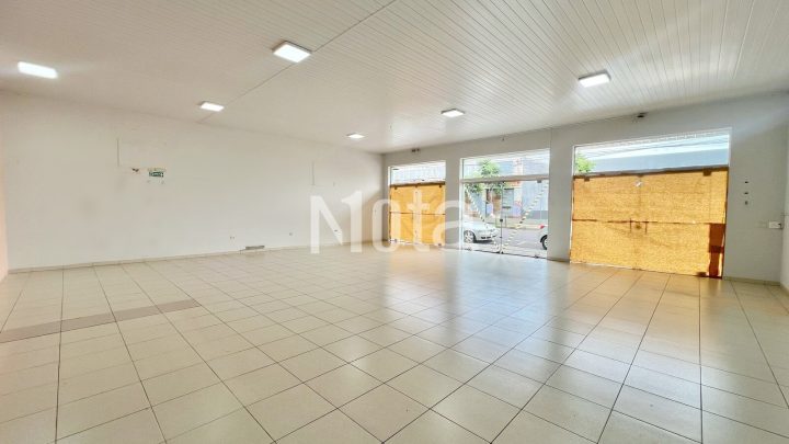 SALA COMERCIAL - ZONA 1 