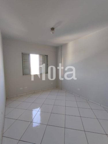 APARTAMENTO  -  ZONA 1 