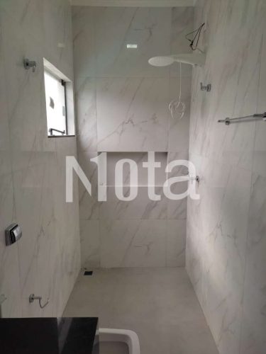 CASA - RESIDENCIAL VENEZA