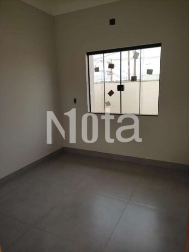 CASA - RESIDENCIAL VENEZA