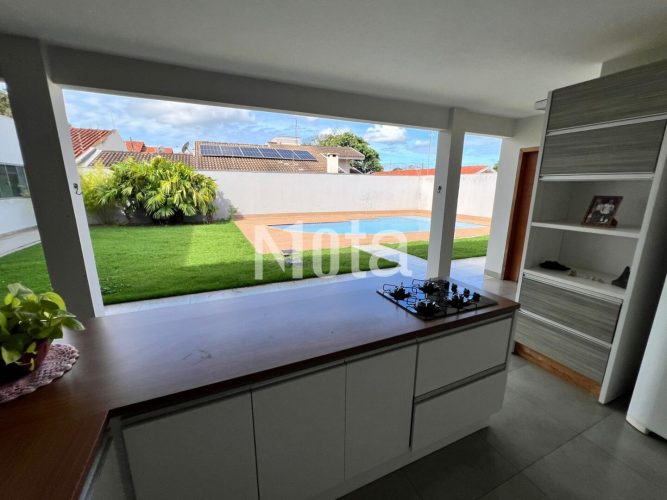 SALA COMERCIAL - ZONA 2