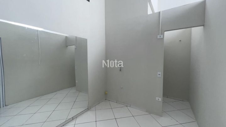 SALA COMERCIAL - ZONA 1 