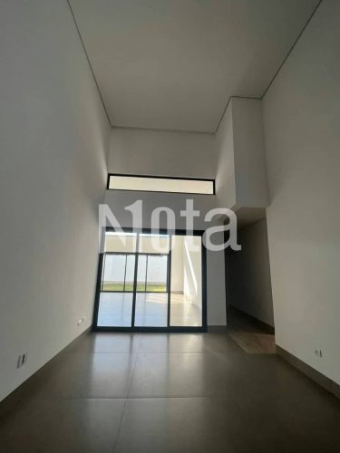 CASA - CONDOMÍNIO FECHADO 