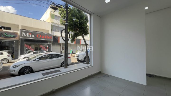 SALA COMERCIAL - ZONA 1 