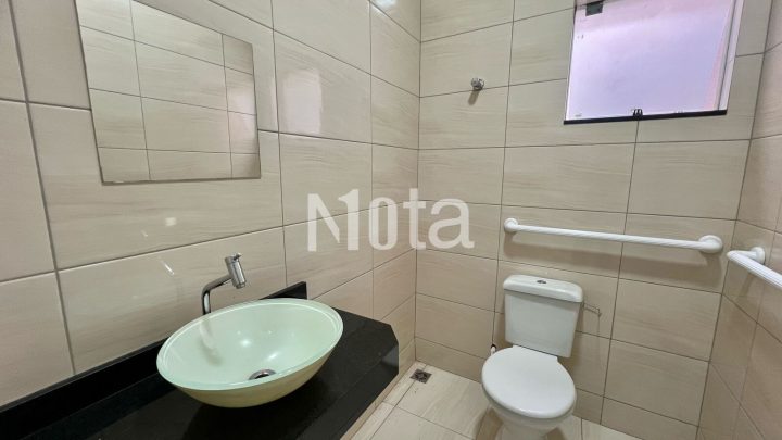 SALA COMERCIAL - ZONA 1 