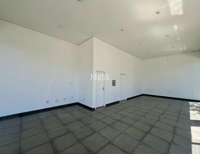 SALA COMERCIAL - ZONA 1 