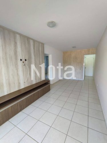 APARTAMENTO - ZONA DE ARMAZEM 