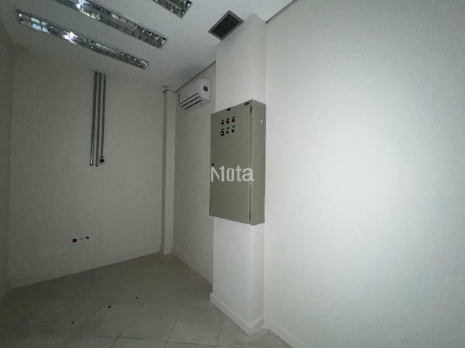SALA COMERCIAL - ZONA 1 