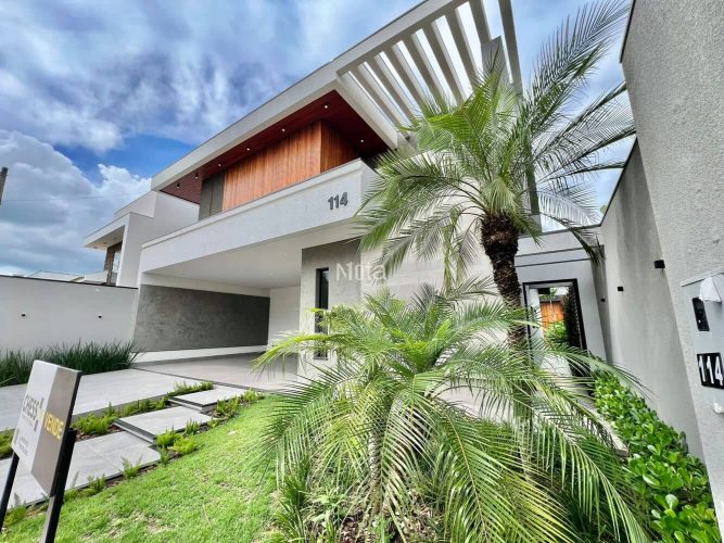 CASA - CONDOMÍNIO FECHADO 