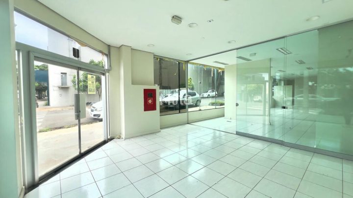 SALA COMERCIAL - ZONA 1 