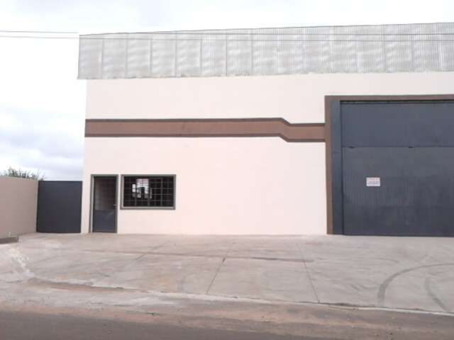 SALÃO COMERCIAL -  COMPLEXO INSDUSTRIA BATAGLIA 