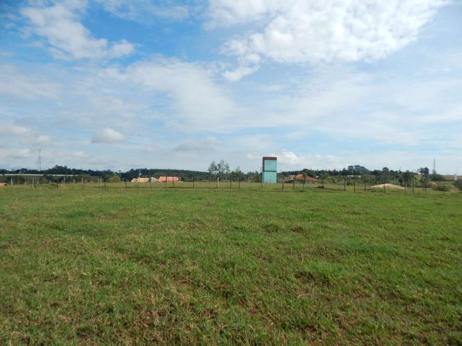 CHÁCARA - RODOVIA 