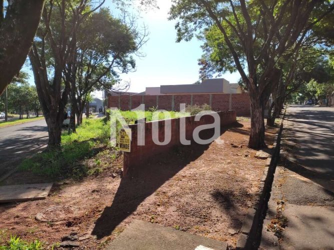 TERRENO - JARDIM VITÓRIA 