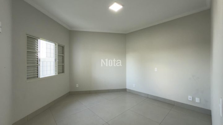 CASA  - RESIDENCIAL ATLÂNTICO IV