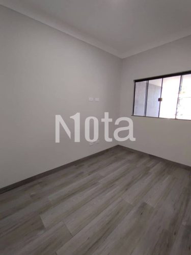 CASA - RESIDENCIAL  VIVIANE