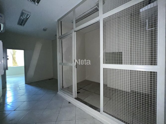SALA COMERCIAL - ZONA 1 