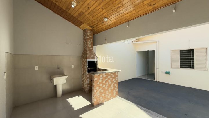 CASA - RESIDENCIAL VIVIANI