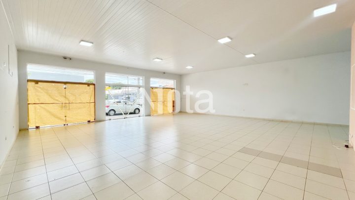 SALA COMERCIAL - ZONA 1 