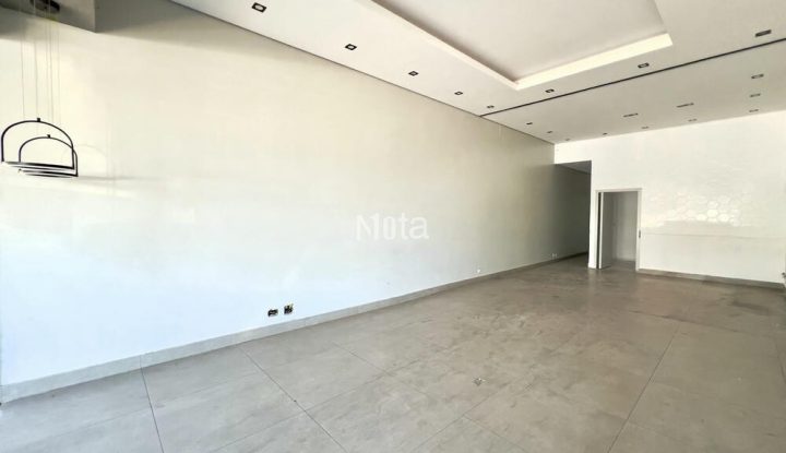 SALA COMERCIAL