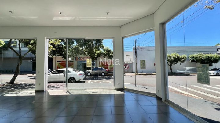 SALA COMERCIAL - ZONA 1 