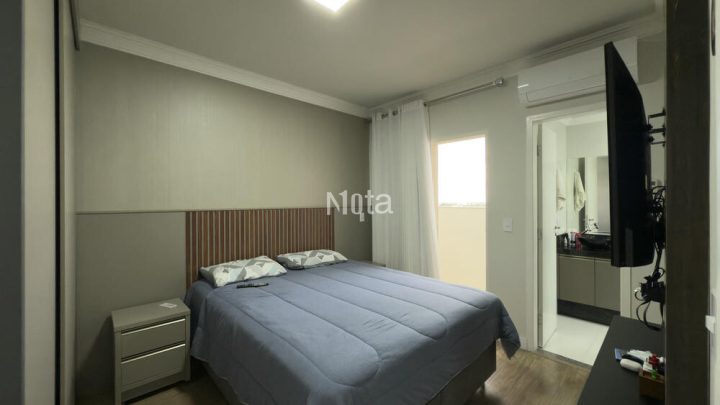 APARTAMENTO - ZONA DE ARMAZÉM