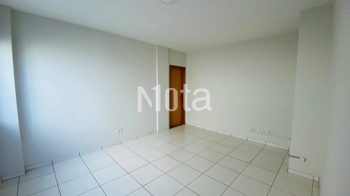 APARTAMENTO - ZONA 2